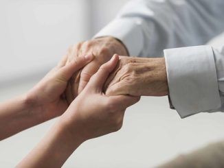 Párkinson: cuáles son sus síntomas y cómo convivir con esta enfermedad
