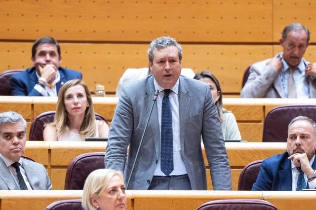Íñigo Fernández acusa a Albares de «alentar el odio» a España en Hispanoamérica